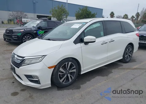 2018 Honda Odyssey Elite z USA, uszkodzony, nr VIN 5FNRL6H96JB050067